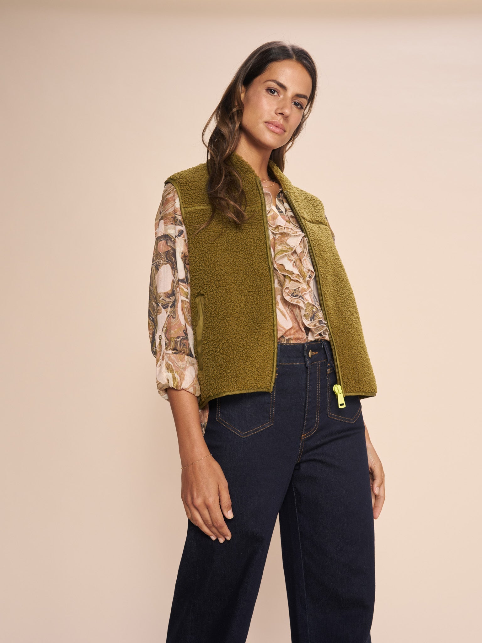 Modelshot / Fir Green / Detail